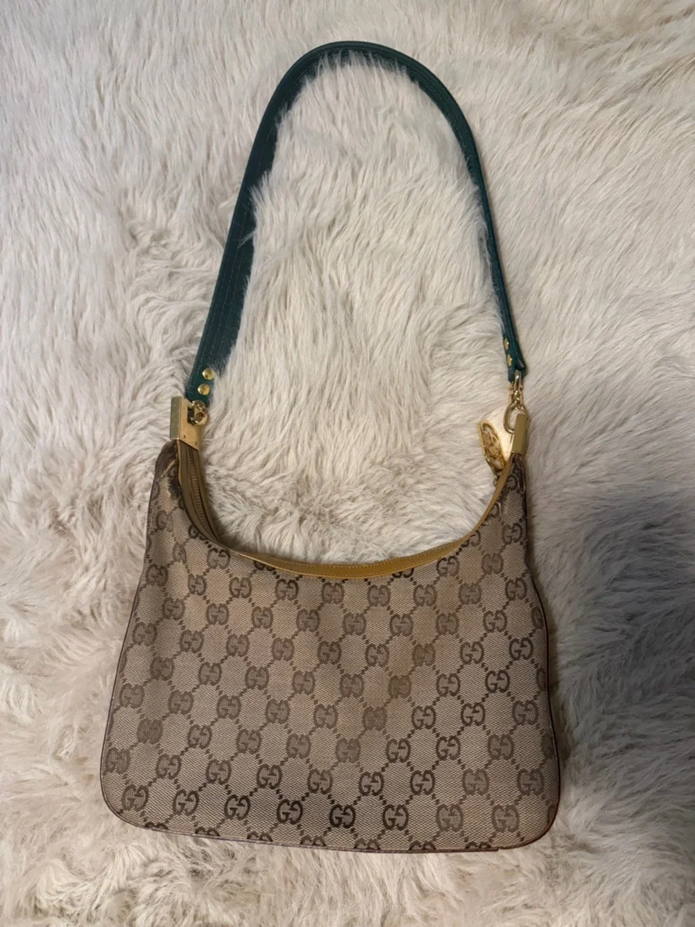 Gucci Beige GG Canvas Shoulder Bag with Green and Red Web Strap - Picture 2 of 16